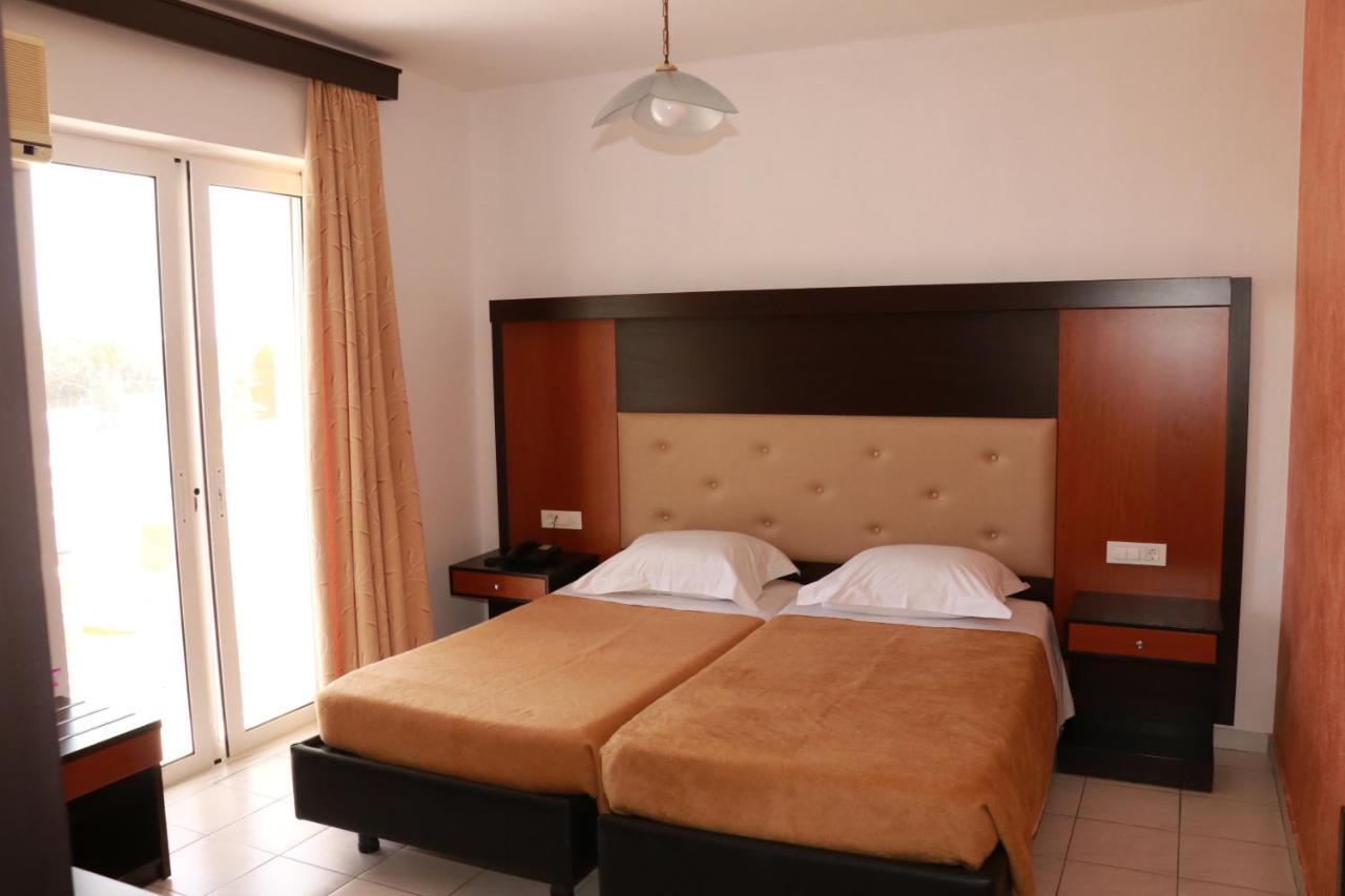 Corali Hotel ตีกากี ภายนอก รูปภาพ