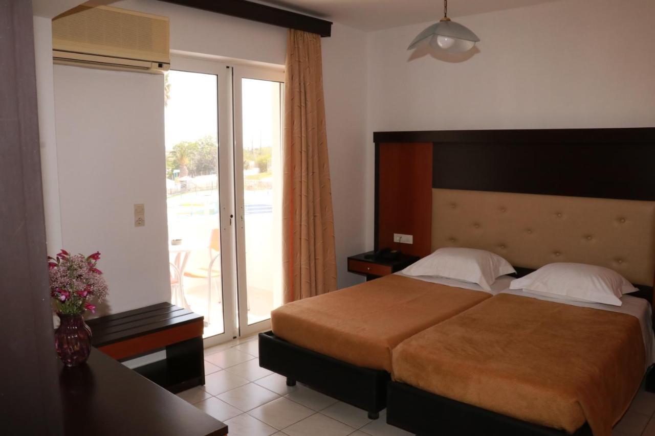 Corali Hotel ตีกากี ภายนอก รูปภาพ