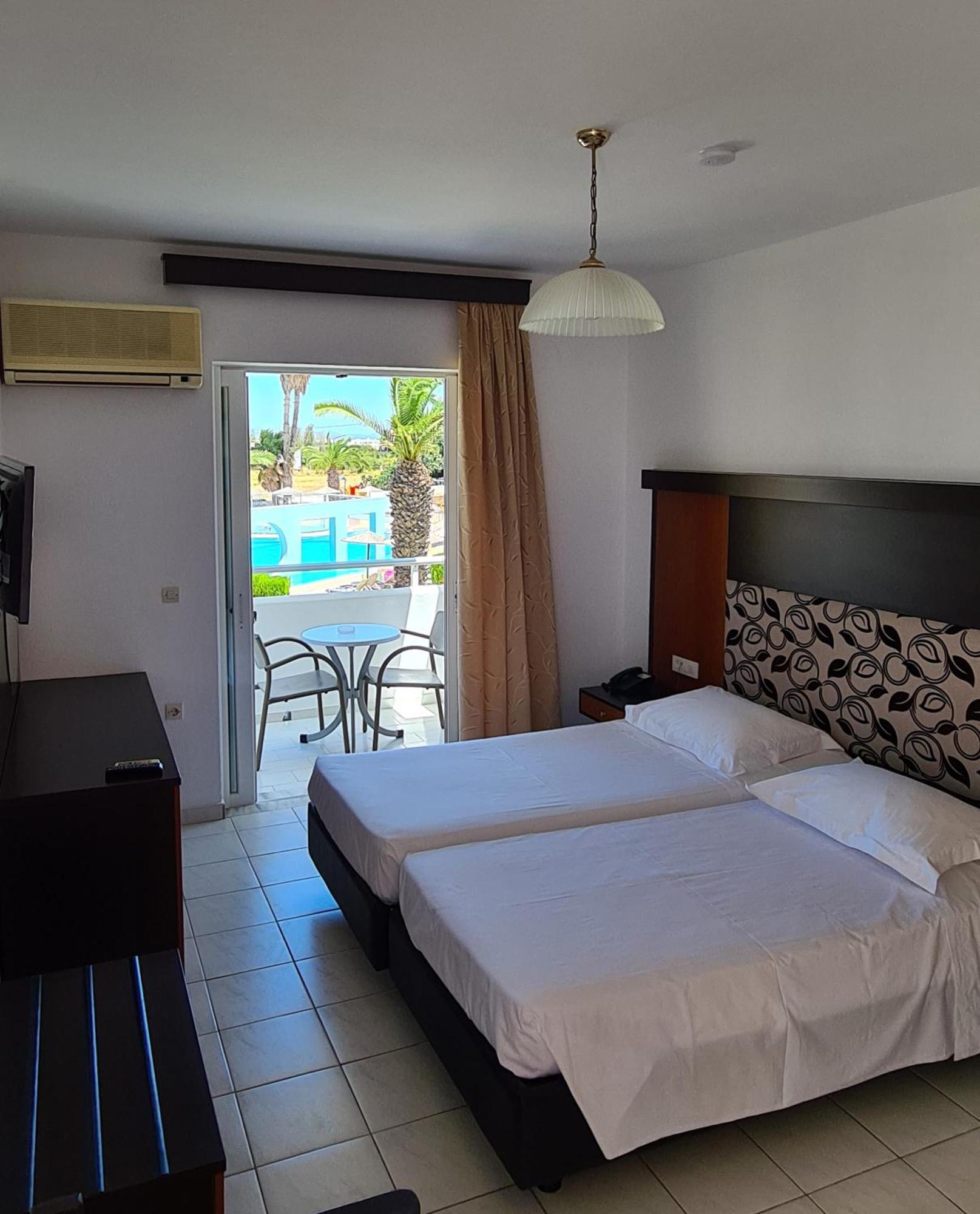 Corali Hotel ตีกากี ภายนอก รูปภาพ