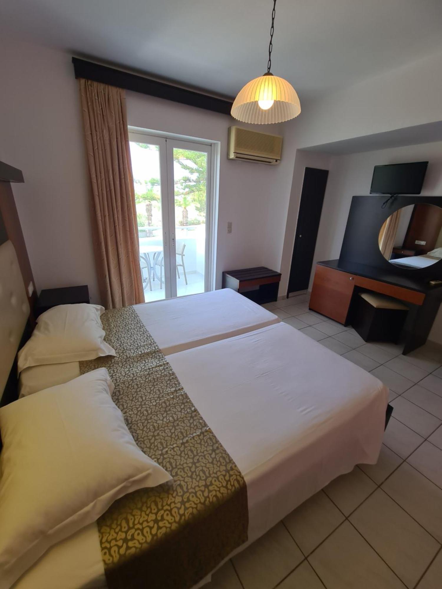 Corali Hotel ตีกากี ภายนอก รูปภาพ